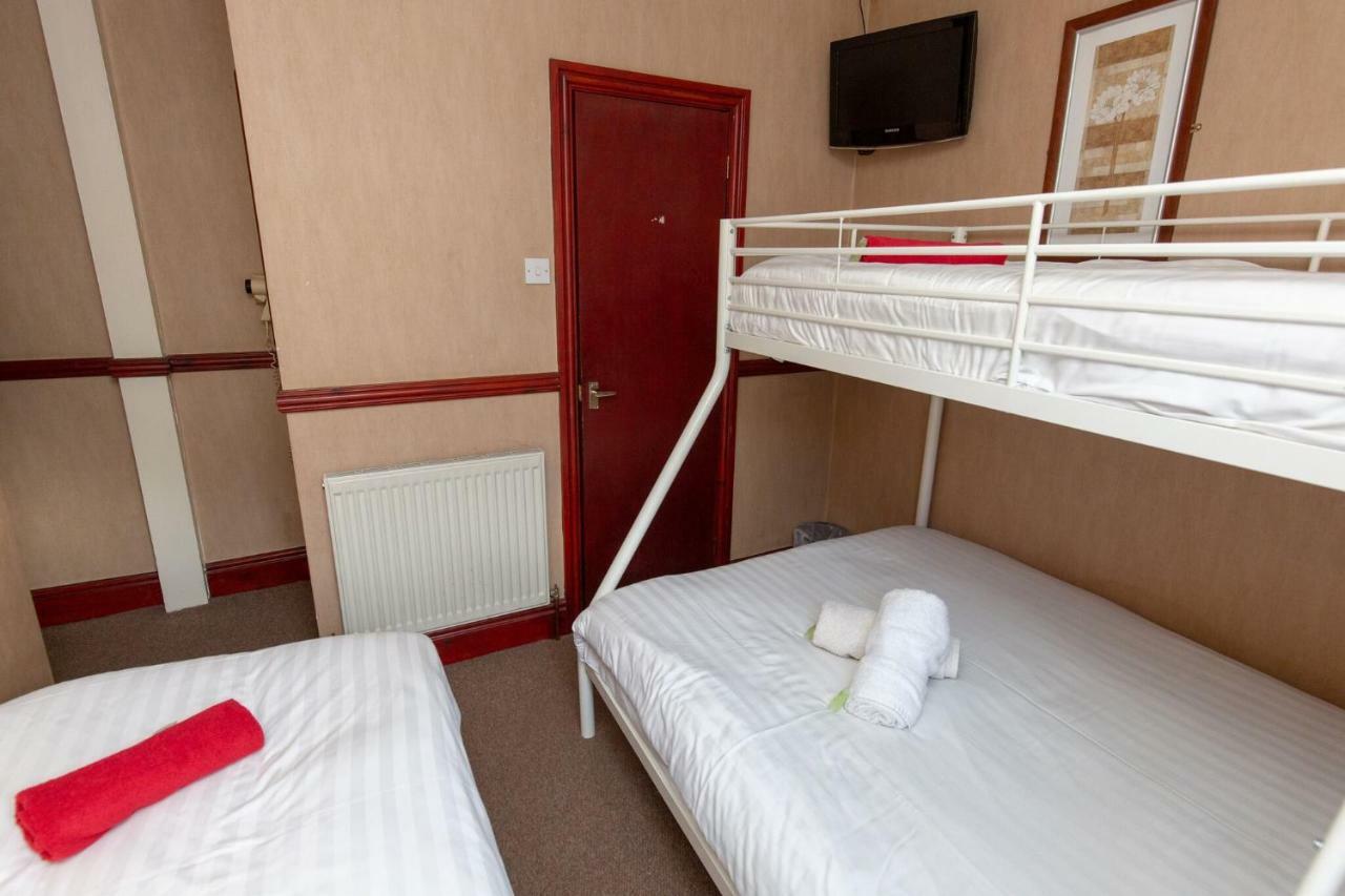 The Riviera Hotel Blackpool Esterno foto