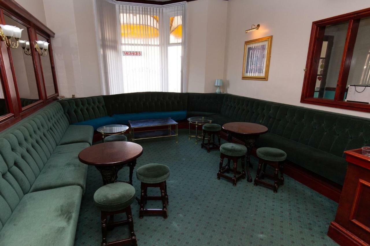 The Riviera Hotel Blackpool Esterno foto