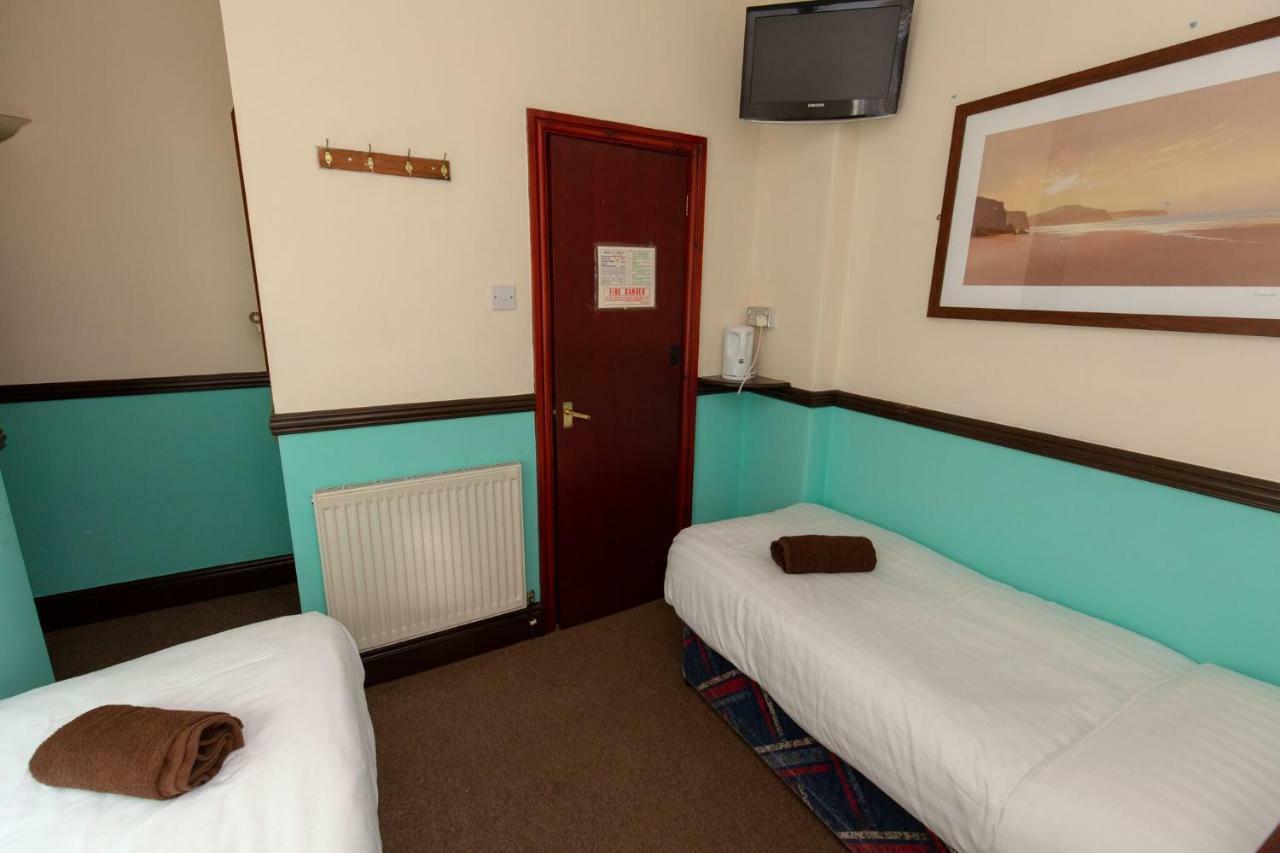 The Riviera Hotel Blackpool Esterno foto